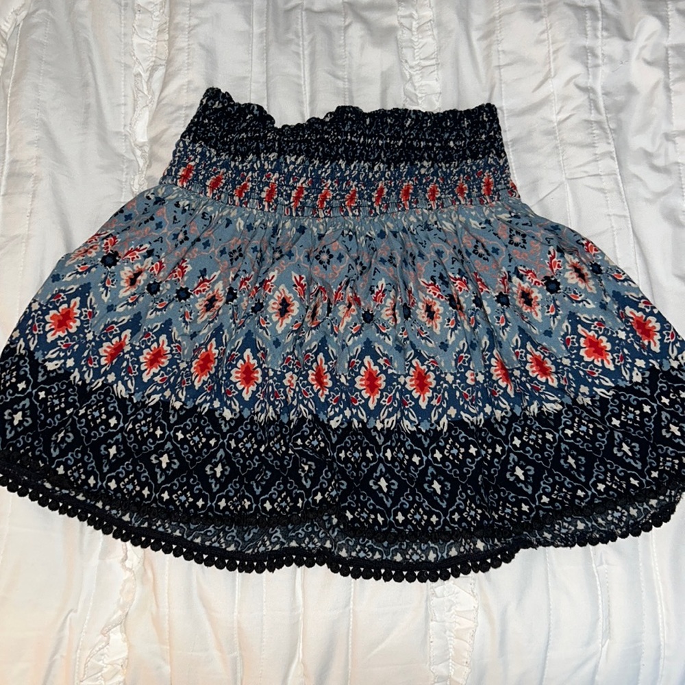 Hollister mini skirt (no shorts)